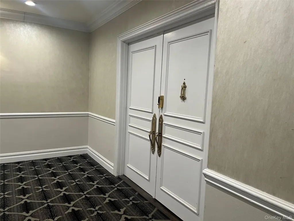 260 Central Lawrence NY 11559