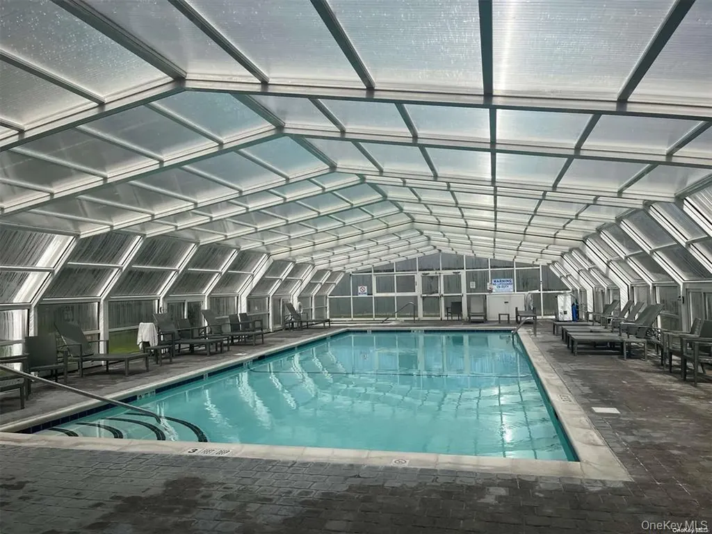 260 Central Lawrence NY 11559