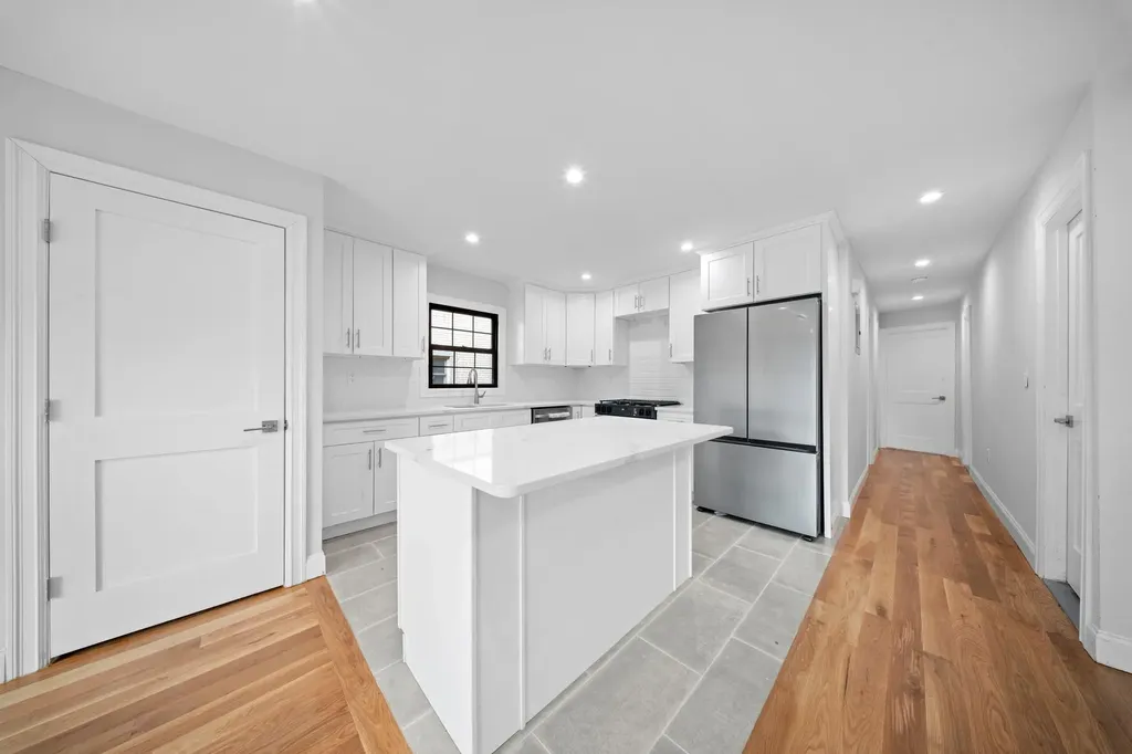 15815 77th Road Fresh Meadows NY 11366