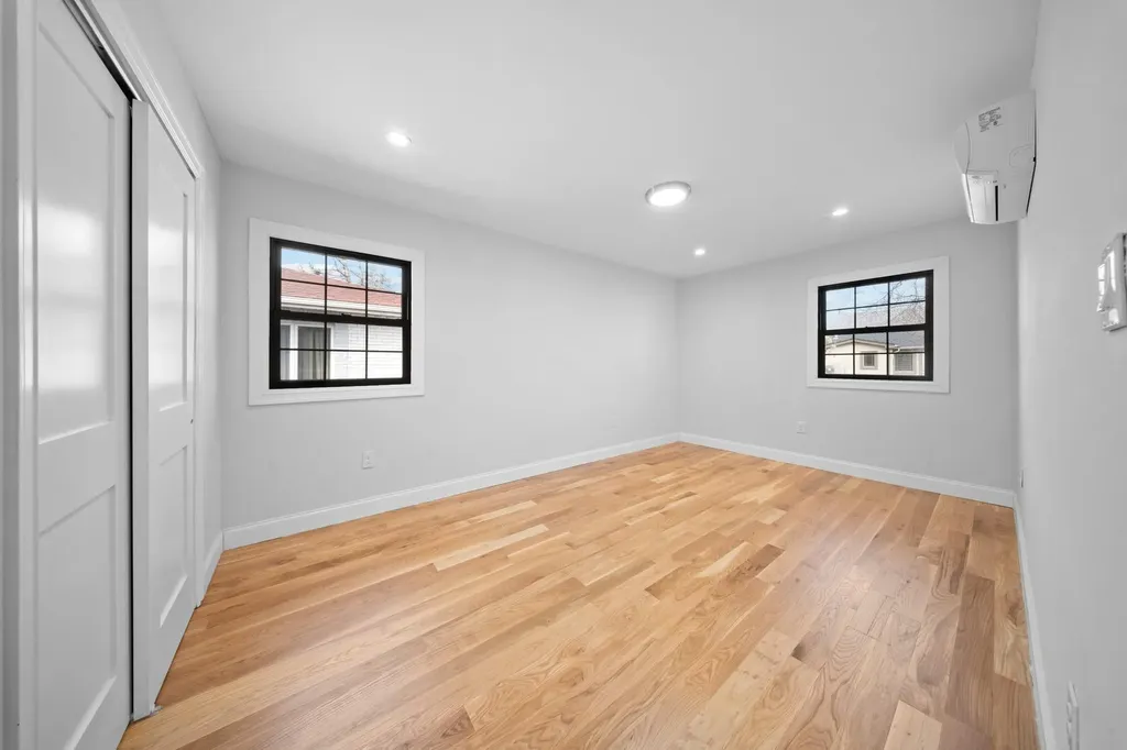15815 77th Road Fresh Meadows NY 11366