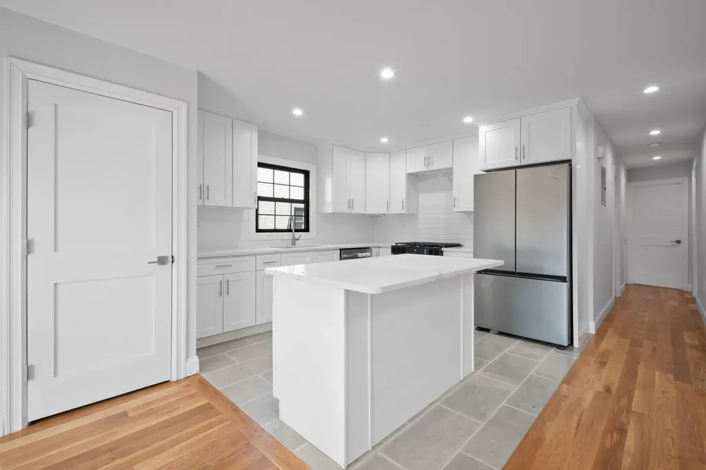 15815 77th Road Fresh Meadows NY 11366