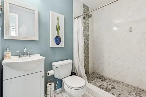 5 Sunset Trail Ridge NY 11961