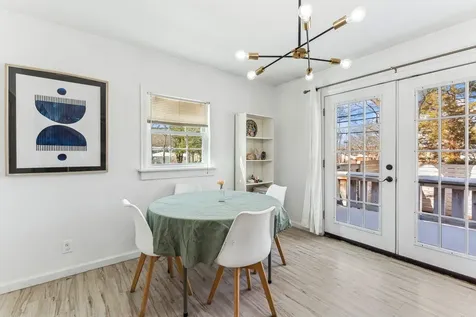 5 Sunset Trail Ridge NY 11961