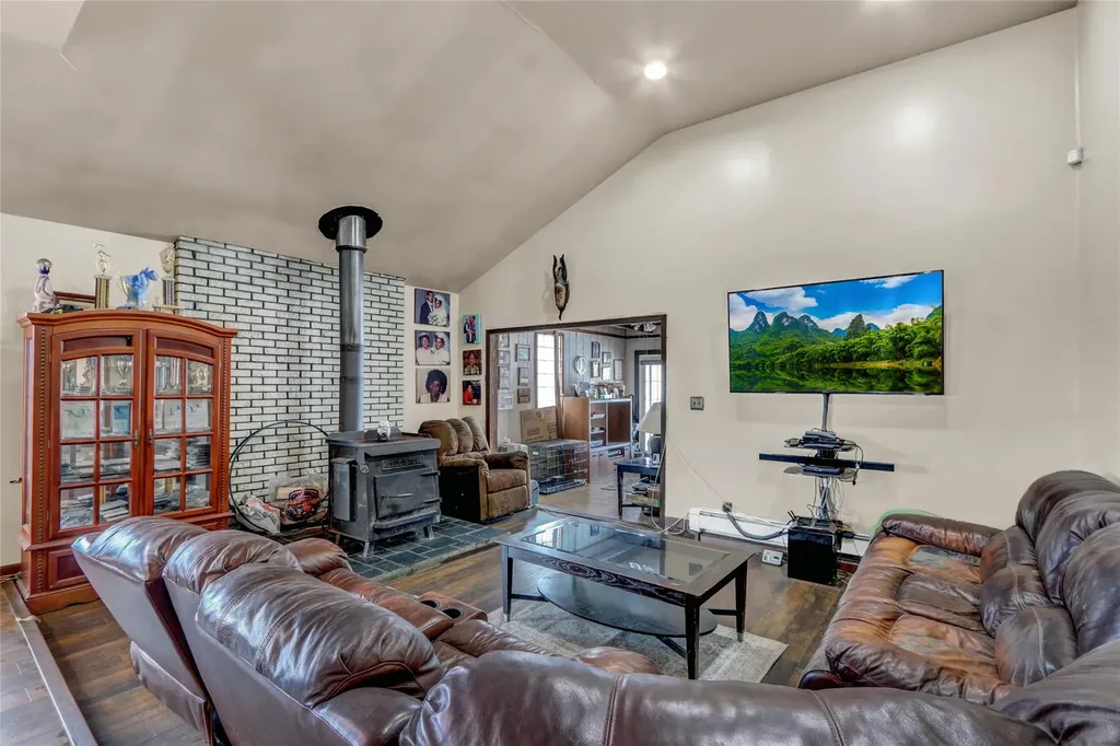 113 Gordon Avenue West Babylon NY 11704