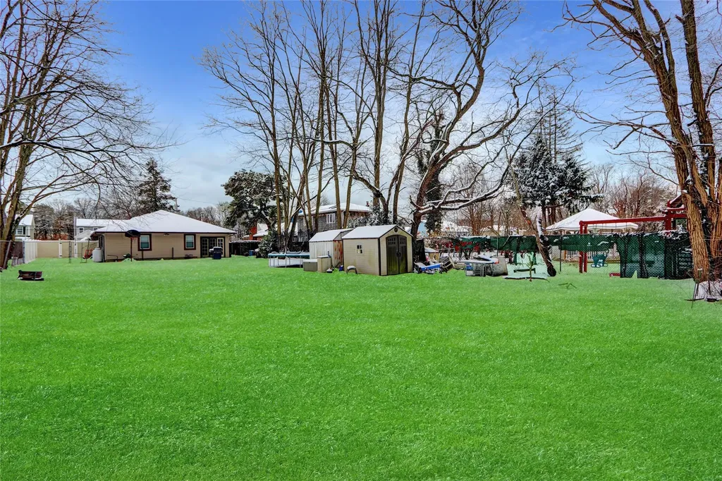 113 Gordon Avenue West Babylon NY 11704