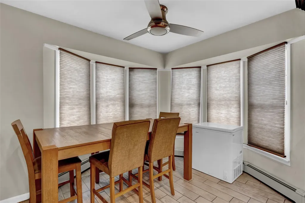 113 Gordon Avenue West Babylon NY 11704