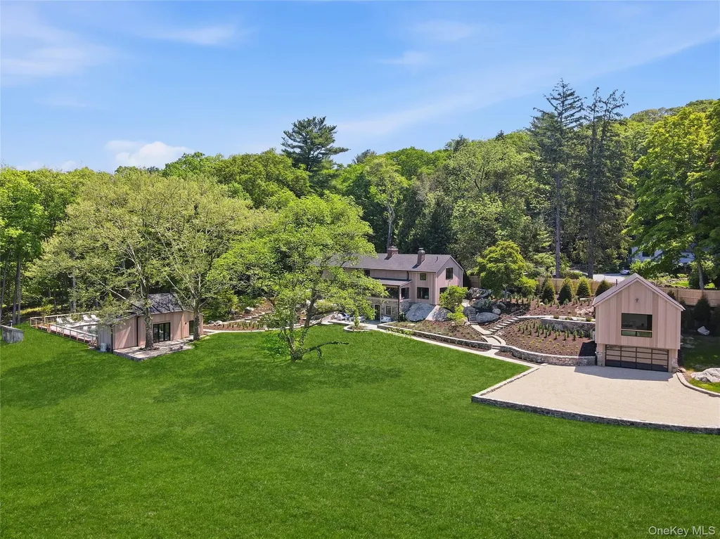 39 Old Snake Hill Road Pound Ridge NY 10576