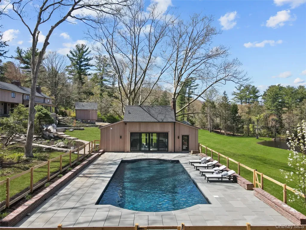 39 Old Snake Hill Road Pound Ridge NY 10576