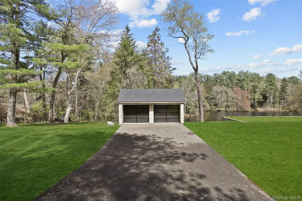 39 Old Snake Hill Road Pound Ridge NY 10576
