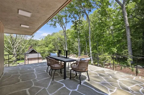 39 Old Snake Hill Road Pound Ridge NY 10576