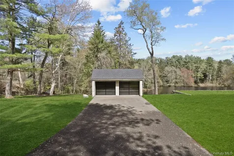 39 Old Snake Hill Road Pound Ridge NY 10576