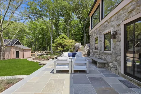 39 Old Snake Hill Road Pound Ridge NY 10576