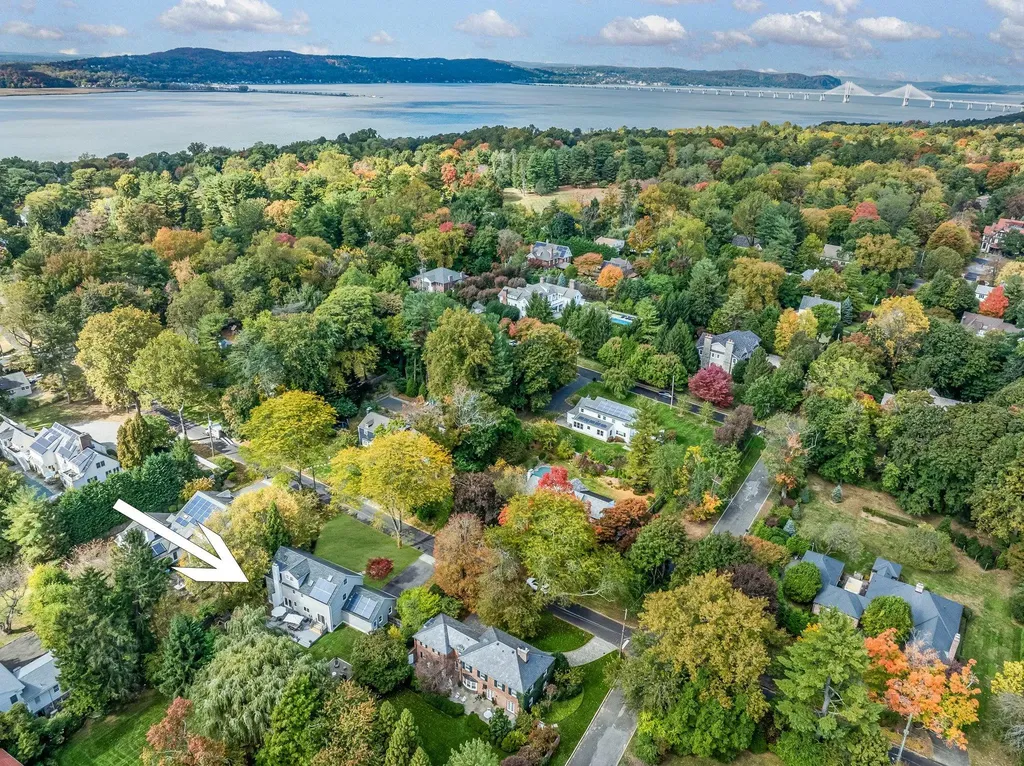 8 Hudson Road E Irvington NY 10533