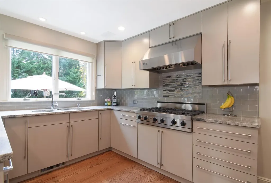 8 Hudson Road E Irvington NY 10533