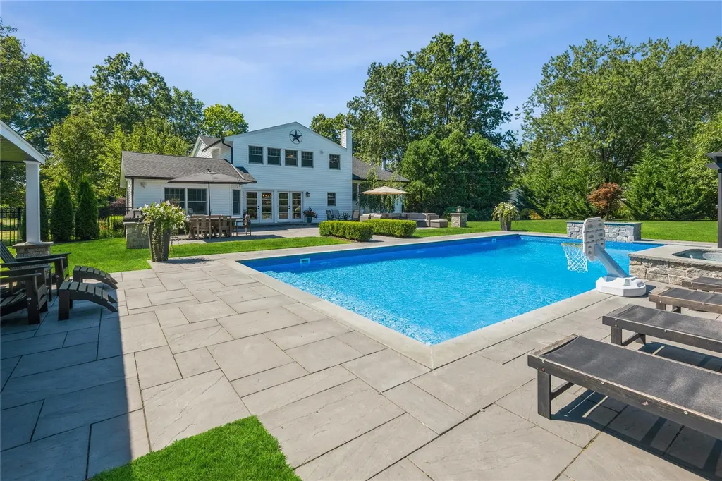 100 Hickman Street Syosset NY 11791