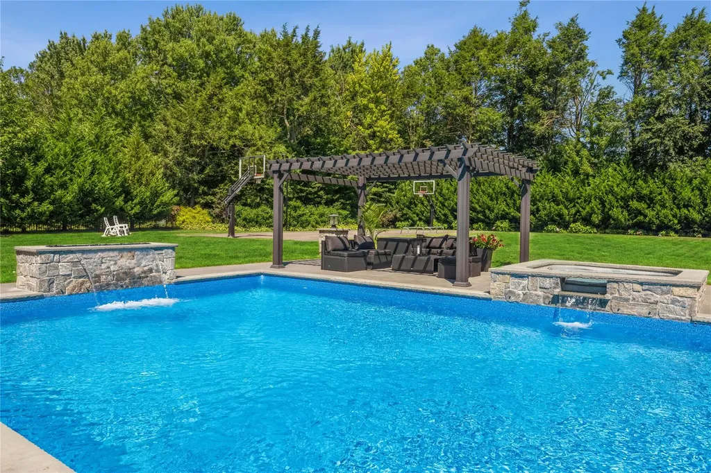 100 Hickman Street Syosset NY 11791