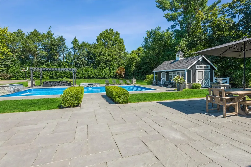 100 Hickman Street Syosset NY 11791