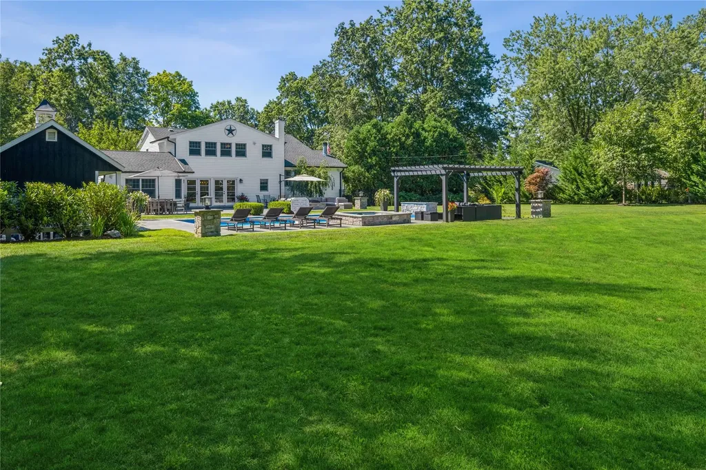 100 Hickman Street Syosset NY 11791