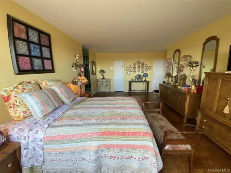 27110 Grand Central Parkway Floral Park NY 11005