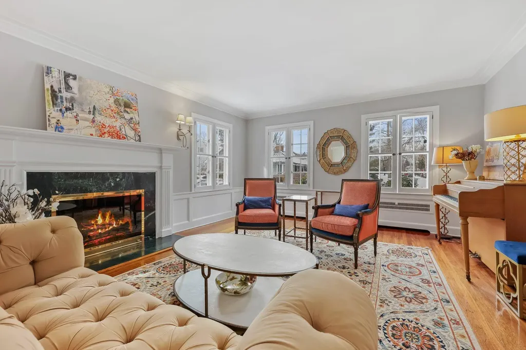 32 Grove Lane Bronxville NY 10708