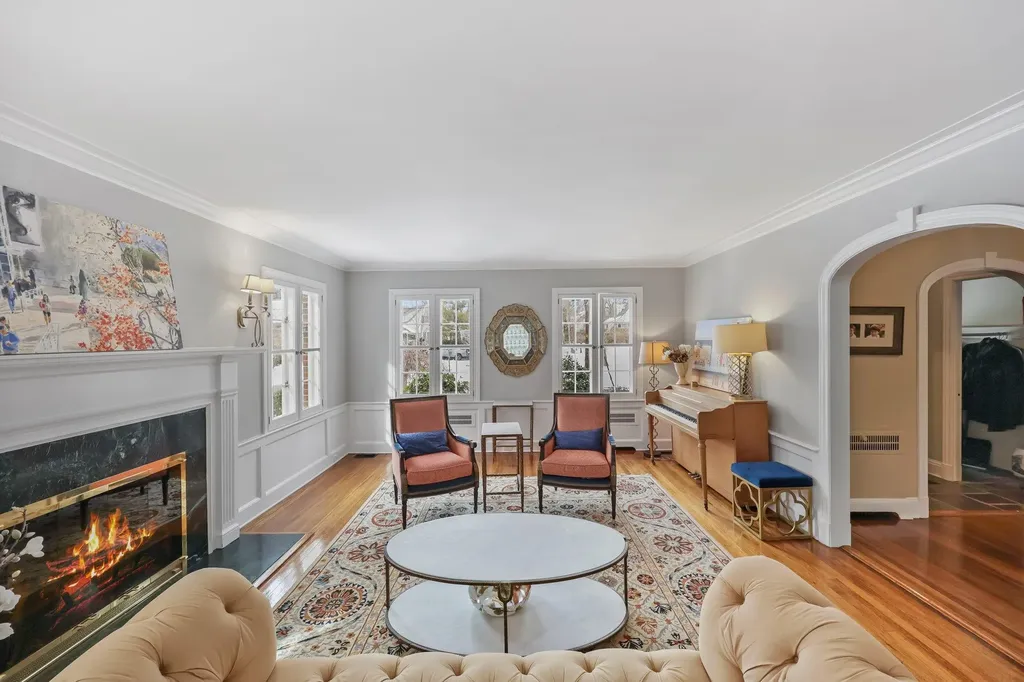32 Grove Lane Bronxville NY 10708