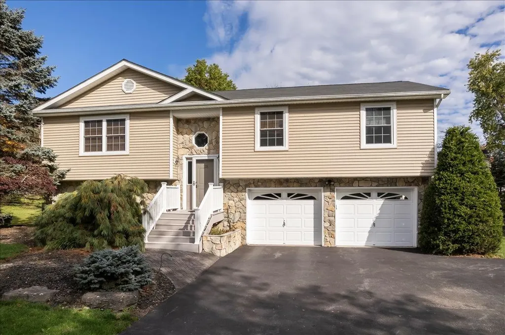 28 Heaton Road Monroe NY 10950