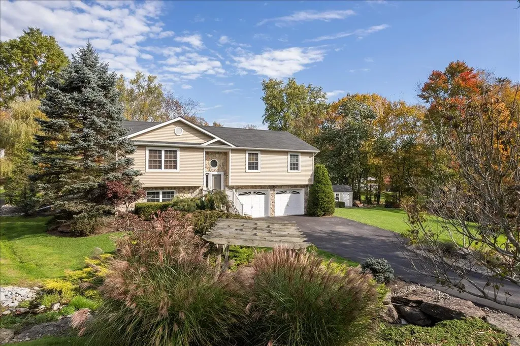 28 Heaton Road Monroe NY 10950