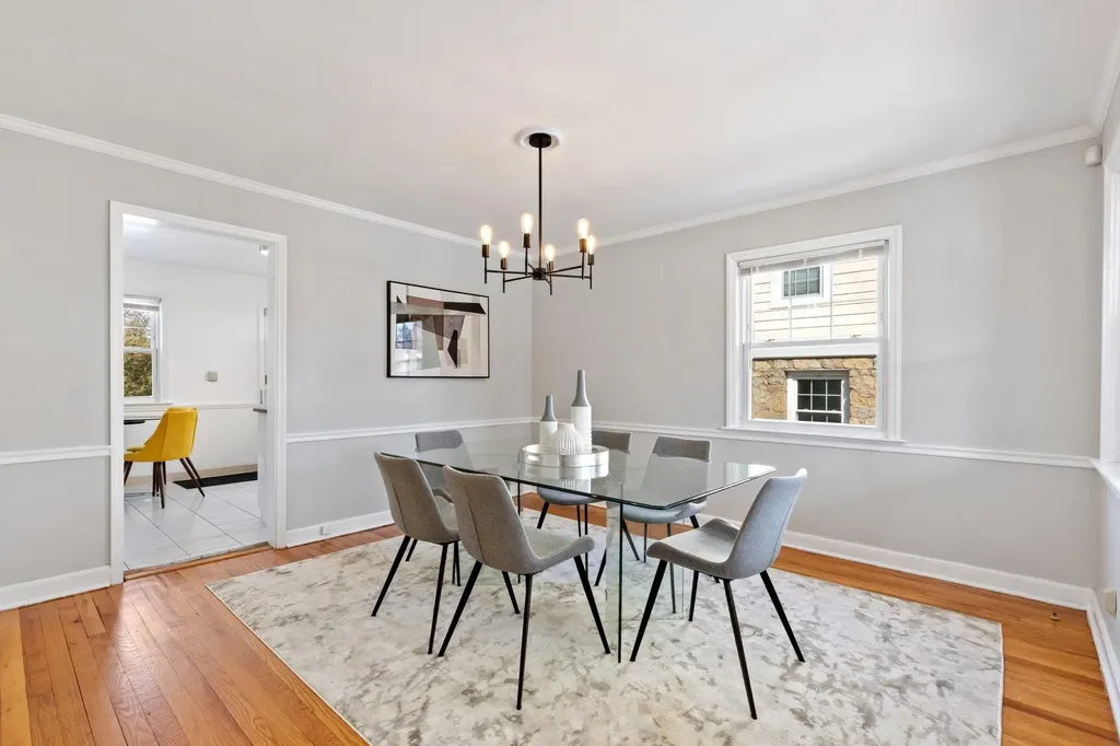 169 Gaylor Road Scarsdale NY 10583