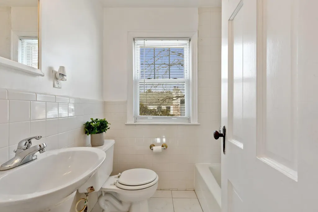 169 Gaylor Road Scarsdale NY 10583