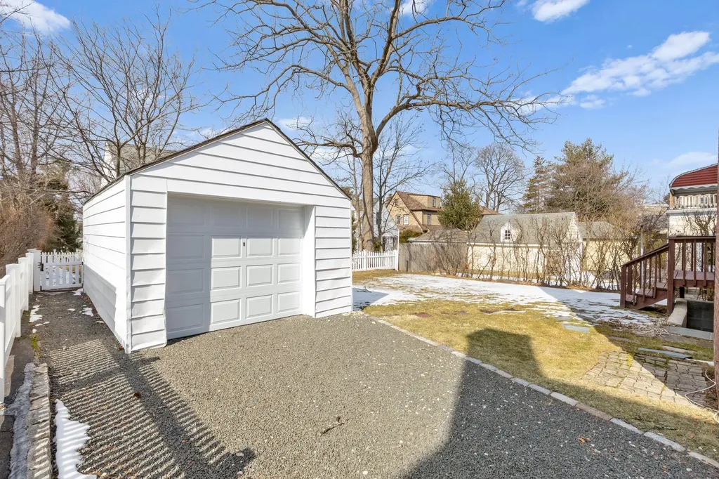169 Gaylor Road Scarsdale NY 10583