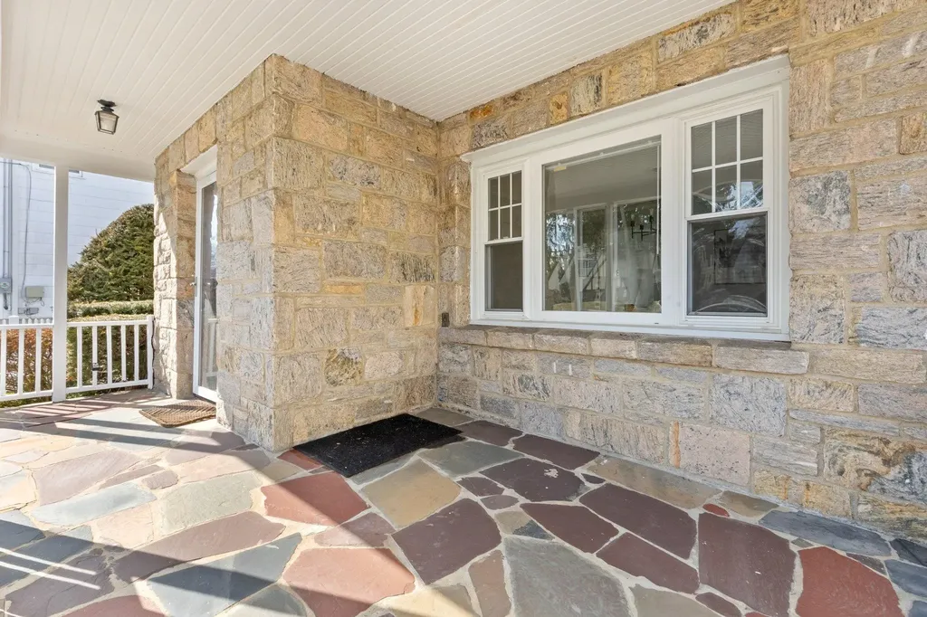 169 Gaylor Road Scarsdale NY 10583