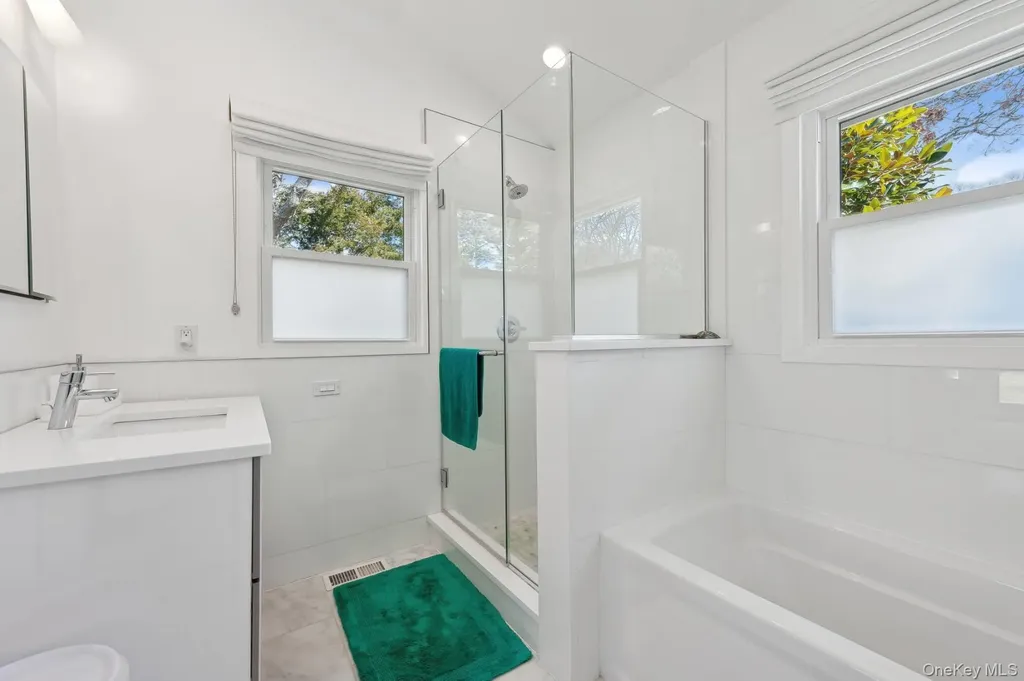 73 Charla Drive Southampton NY 11968