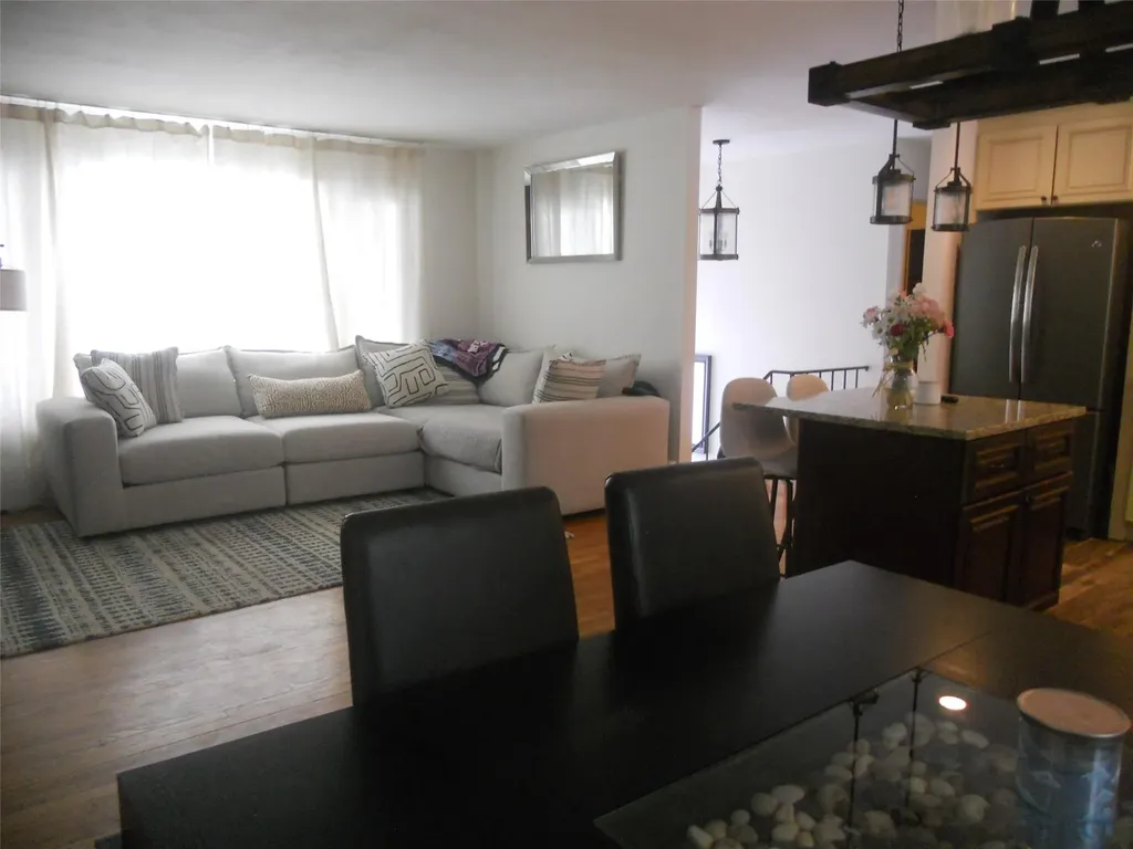 171 Roosevelt Road Hyde Park NY 12538