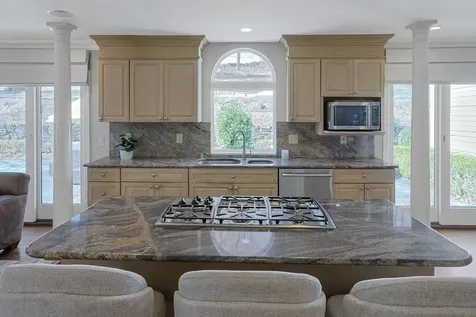 11 Carolyn Place Armonk NY 10504