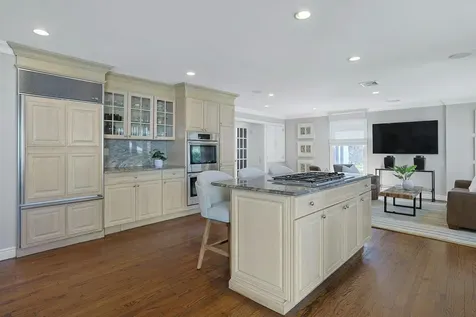 11 Carolyn Place Armonk NY 10504