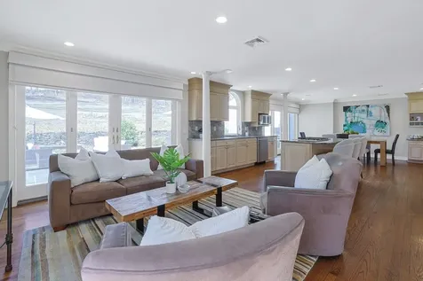 11 Carolyn Place Armonk NY 10504