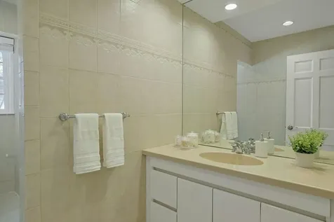 11 Carolyn Place Armonk NY 10504