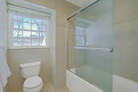 11 Carolyn Place Armonk NY 10504