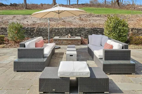 11 Carolyn Place Armonk NY 10504