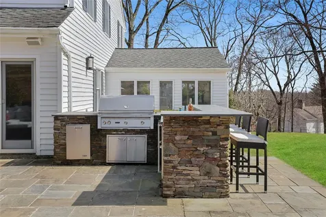 11 Carolyn Place Armonk NY 10504