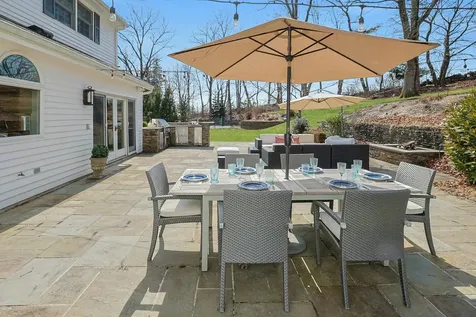 11 Carolyn Place Armonk NY 10504