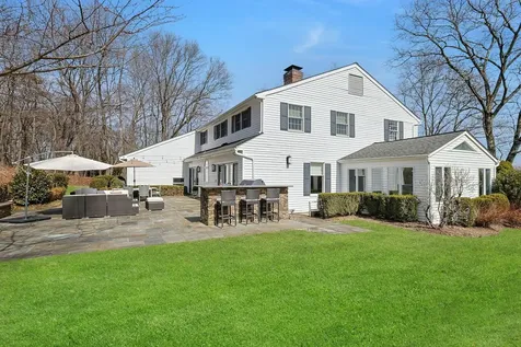 11 Carolyn Place Armonk NY 10504