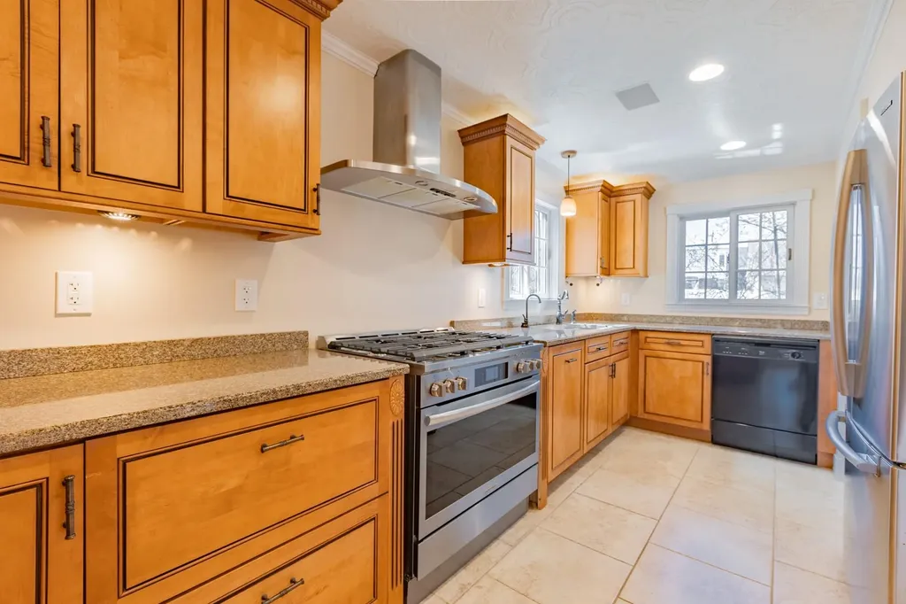 85 George Street Babylon NY 11702