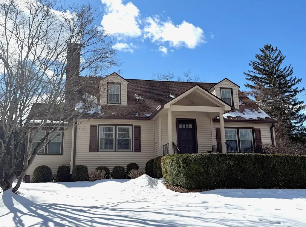 14 Wing Road Poughkeepsie NY 12603