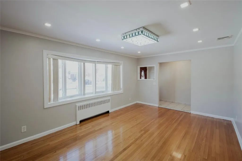 60 Hamilton Avenue Valley Stream NY 11580
