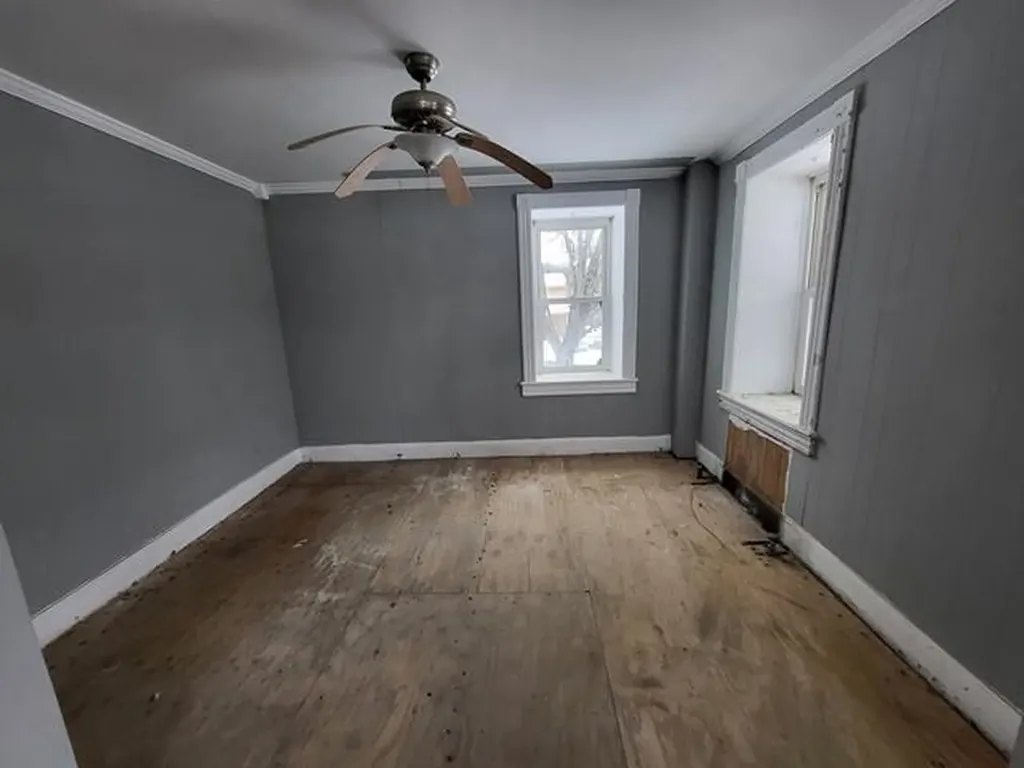 12 Hampton Road Marlboro NY 12542