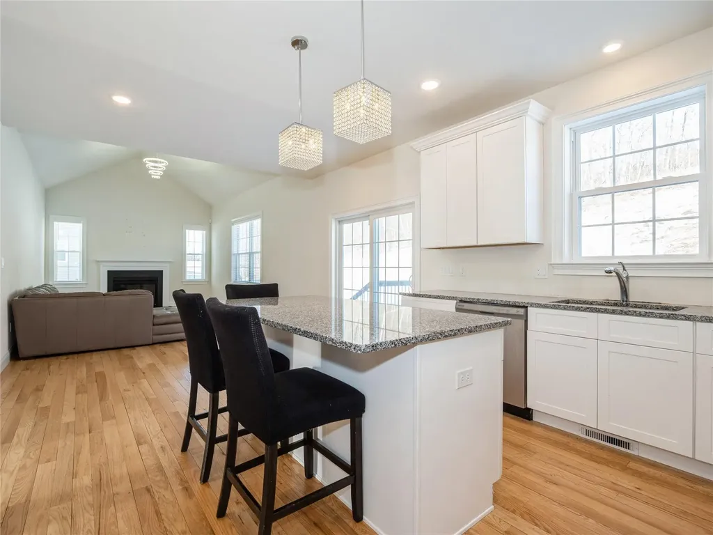 60 Kensington Lane Poughkeepsie NY 12603
