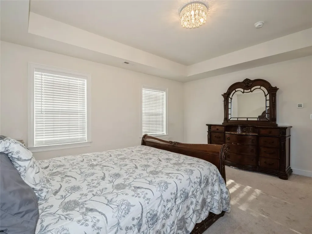 60 Kensington Lane Poughkeepsie NY 12603