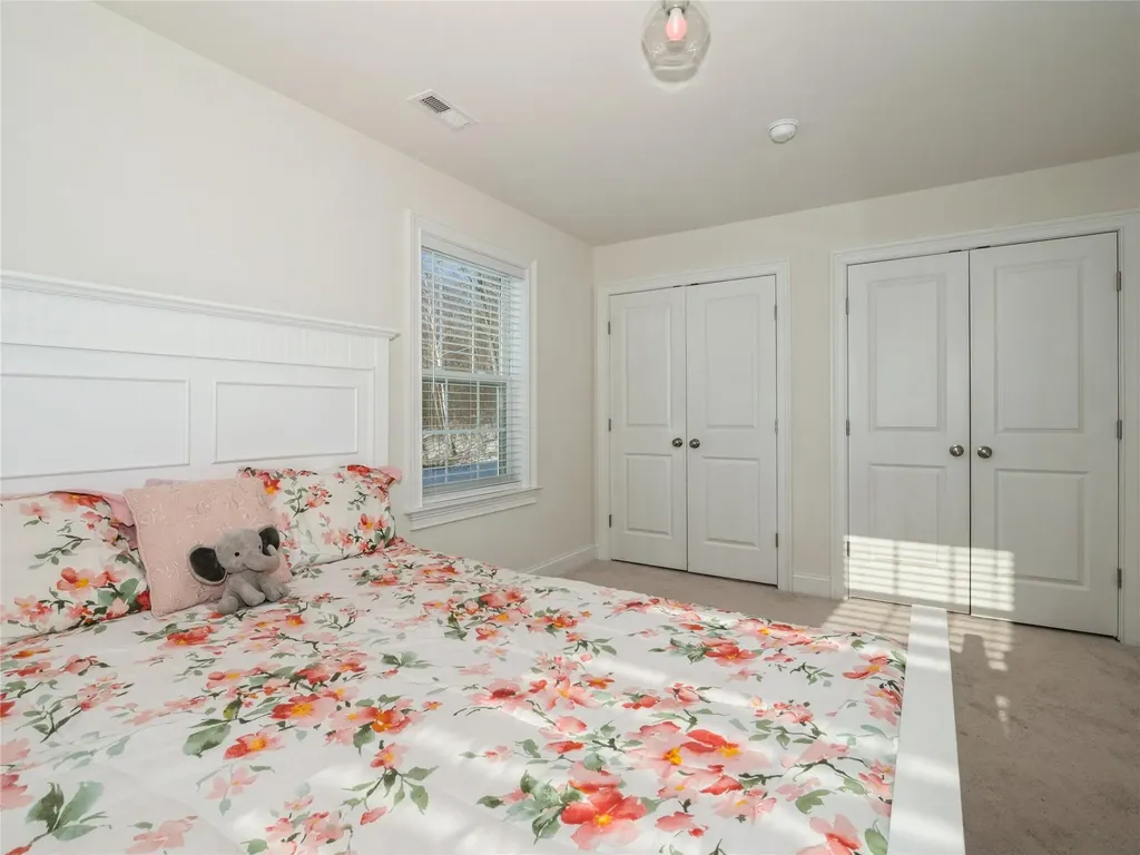 60 Kensington Lane Poughkeepsie NY 12603