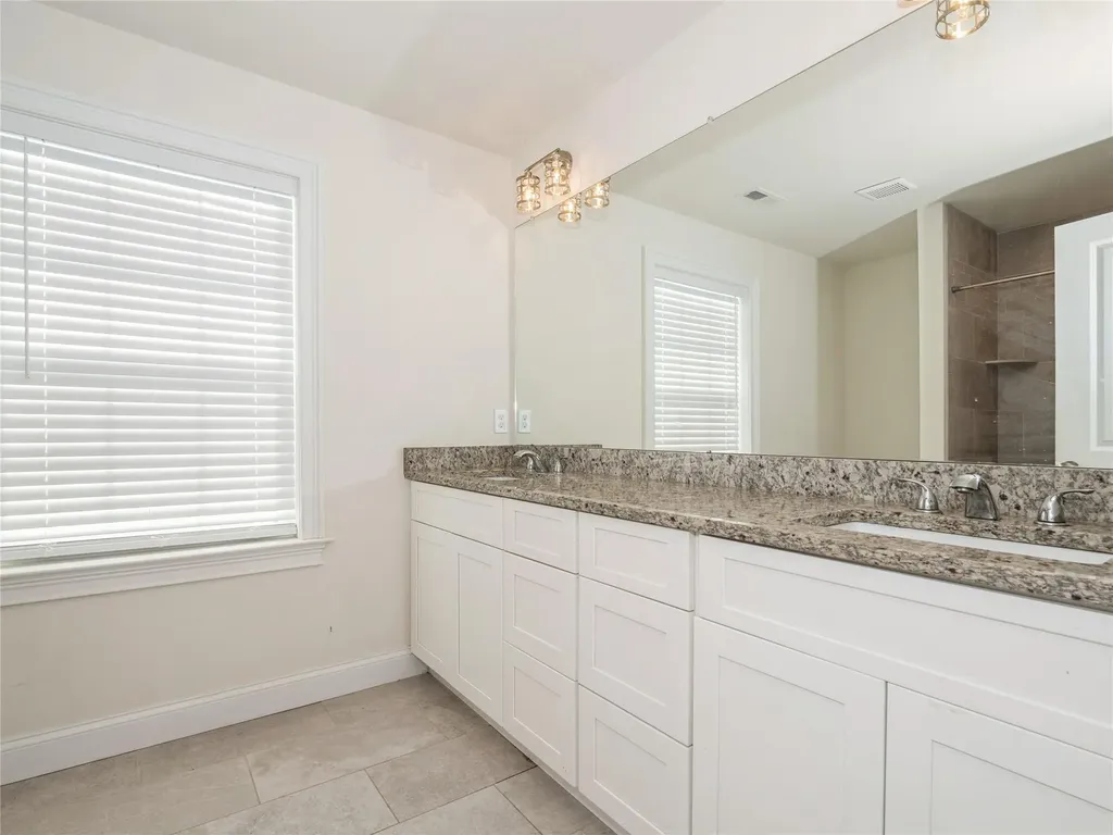 60 Kensington Lane Poughkeepsie NY 12603
